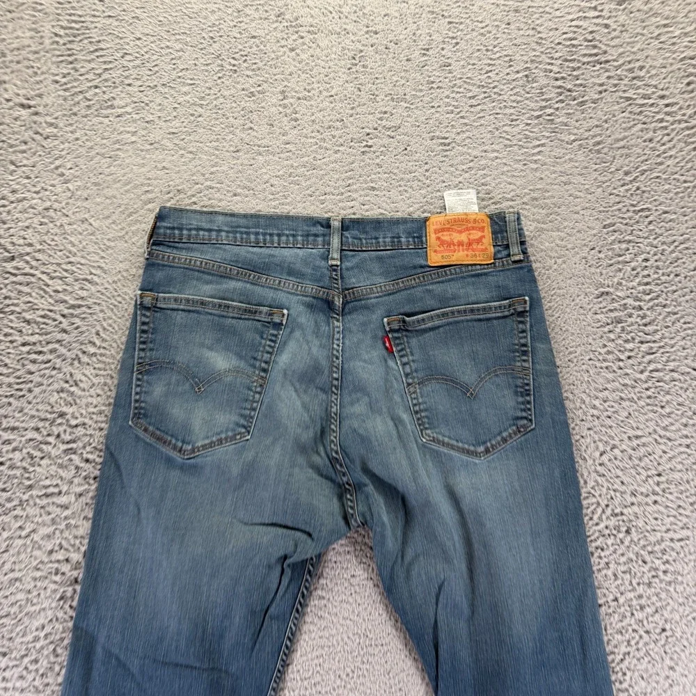 Levis there discrepancy